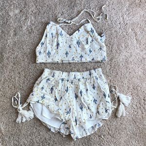FOREVER 21 CACTUS SET SIZE XS